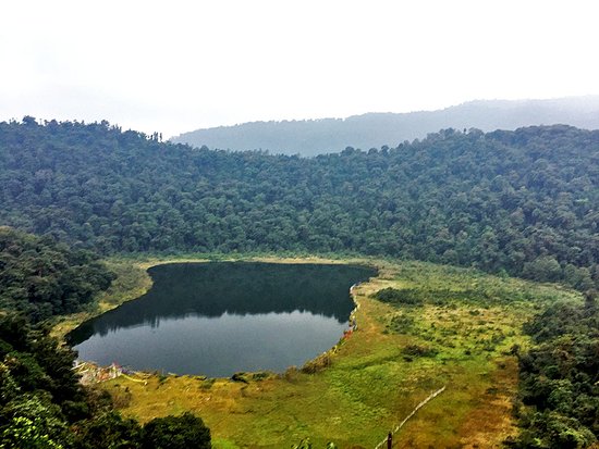 Khecheopalri Lake