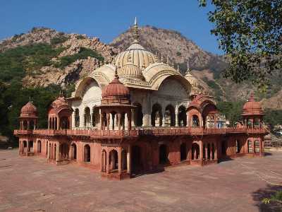 Moosi Maharani Ki Chhatri