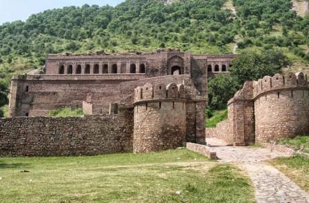 Bandhavgarh Fort