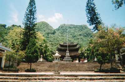 Perfume Pagoda