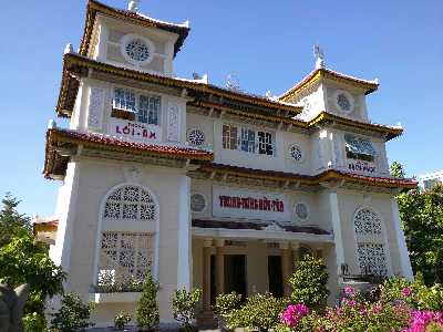 Cao Dai temple