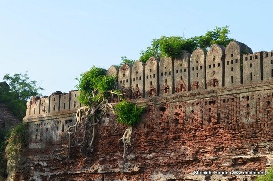 Alamparai Fort Kadapakkam