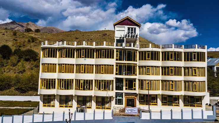 Hotel D Meadows Ladakh