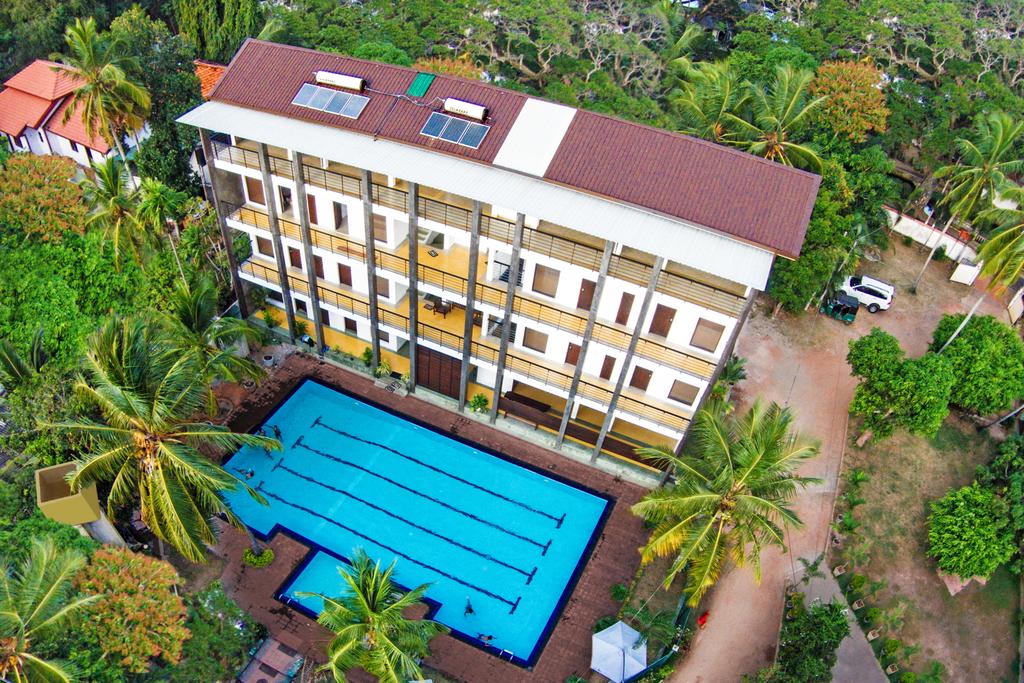 Olanro Negombo Hotel